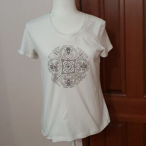 Chicos women's top Chicos size 0, apx 4